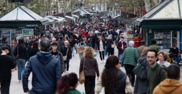 Boom poblacional histórico: Barcelona alcanza los 1.7 millones de habitantes