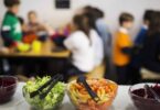 El costo en alza de los comedores escolares en Barcelona: ¿Qué implica para las familias