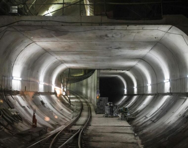 Barcelona se prepara para la inauguración de su línea de metro más extensa y rápida