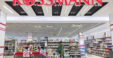 Droguerías Rossmann hace presencia en Barcelona