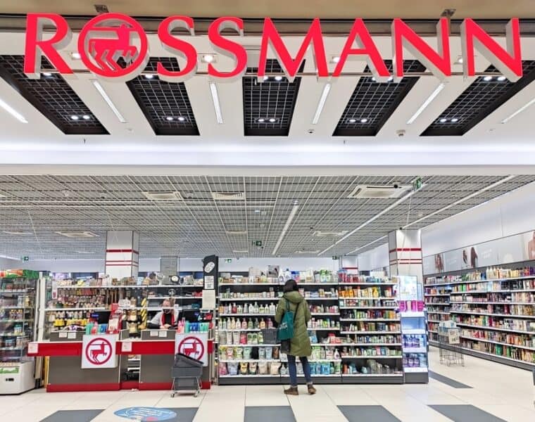 Droguerías Rossmann hace presencia en Barcelona