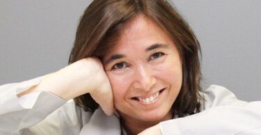 Cardióloga de Barcelona se destaca por su excelencia médica en España