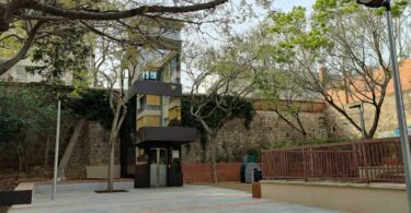 Ascensor para el barrio de Horta conecta dos calles con desnivel