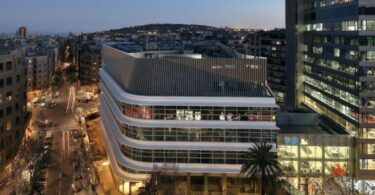 Aura: el nuevo icono de oficinas en Barcelona