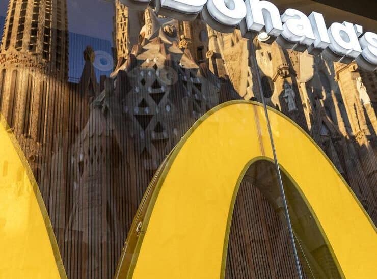 Convención bianual de McDonald's en Barcelona satura la industria hotelera