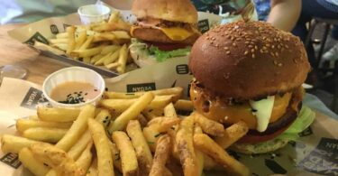 Mad Mad Vegan llega a Barcelona con sus famosas hamburguesas veganas