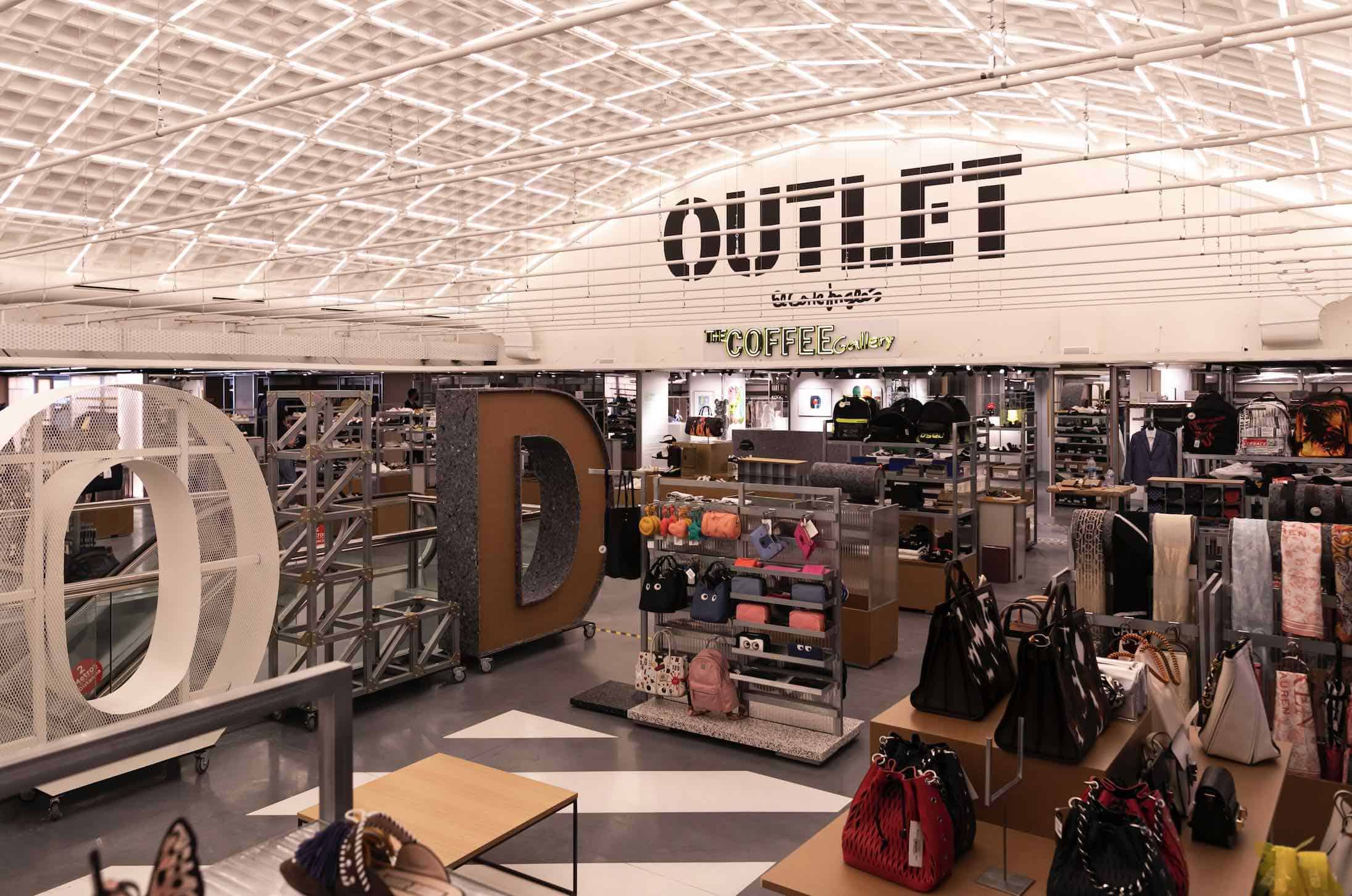 The emblematic El Corte Inglés Outlet in Barcelona closes down