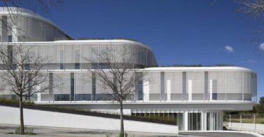 Visitas guiadas gratuitas a las obras postulada a los EUmies Awards 2024