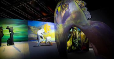 Explorando el mundo surrealista de Dalí a través de una experiencia artística digital