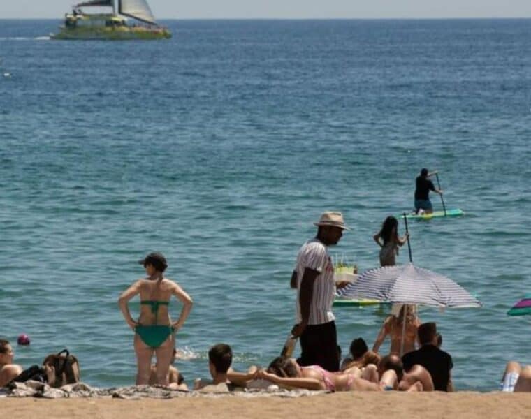 Las playas de Cataluña con Bandera Azul para el verano 2024