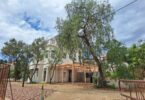 Jardines con cafetería y la Casa de Canals-Junyer: nuevo espacio comunitario en Barcelona