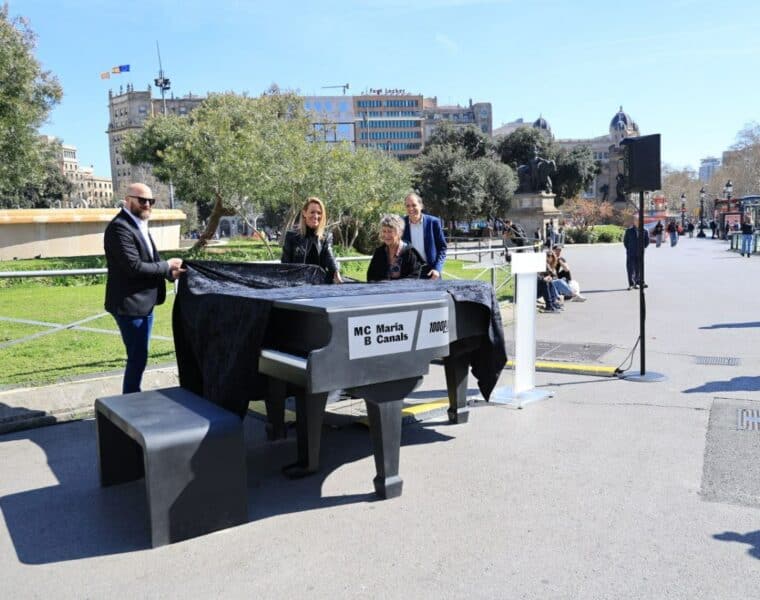 Durante un día, diez pianos de cola llenarán de música el Paseo de Gràcia