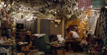 La imponente presencia de Jeff Wall en La Virreina con imágenes gigantes y adictivas