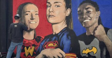 Graffiti callejero TvBoy en honor a las campeonas del Barça