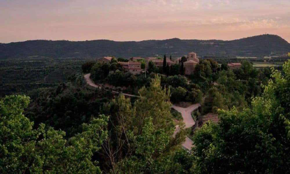 Montclar, un pueblo medieval con mucho encanto que quizás no conoces