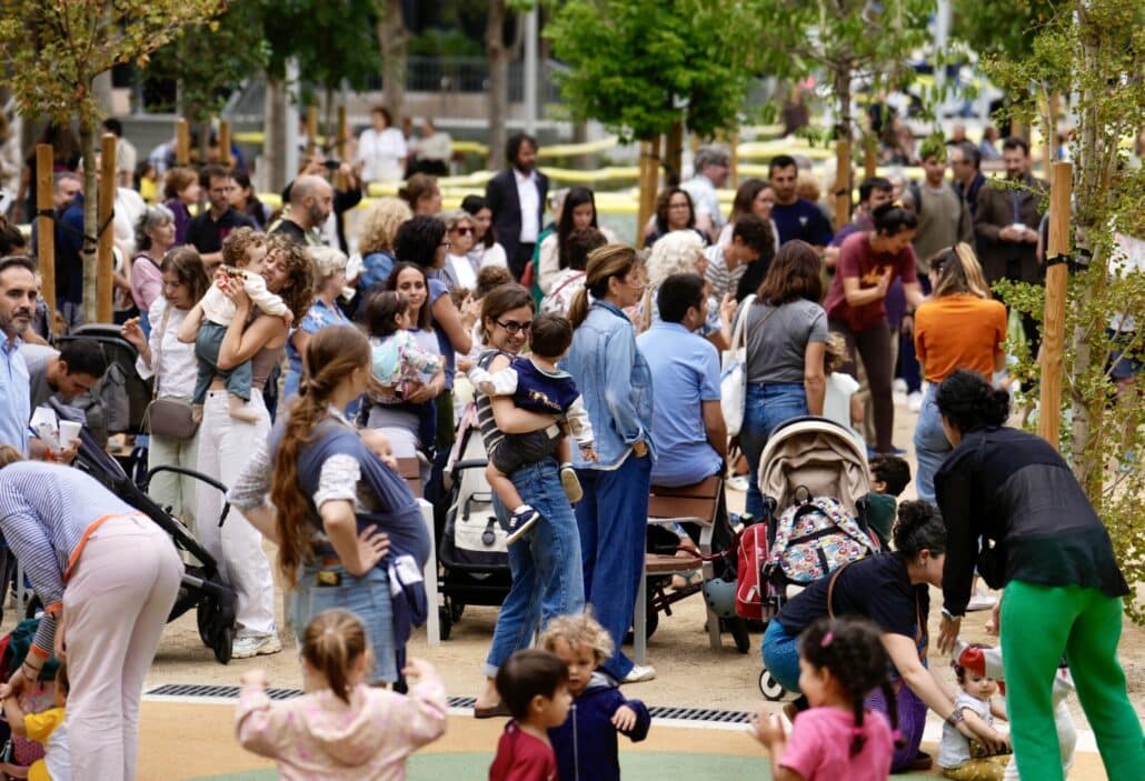 Reabren los Jardines Clara Campoamor tras su reforma un nuevo espacio verde para tods