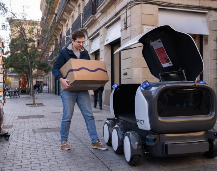 Barcelona pone a prueba robots autónomos para la entrega de paquetería sostenible 2