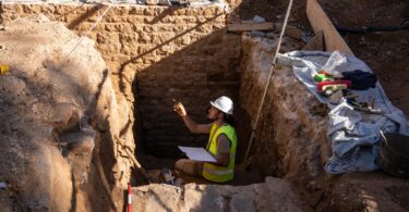 La Rambla de Barcelona revela sus secretos históricos durante las obras de reforma