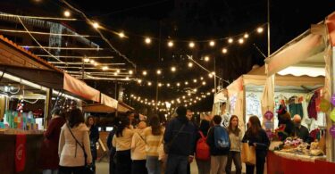 La Fira de Consum Responsable celebra su décima edición en Plaza Catalunya