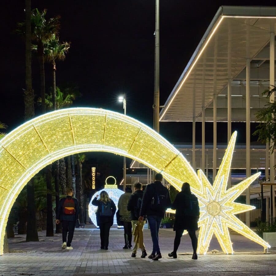 La magia de la Navidad llega al Port Olímpic