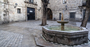 square Sant Felip Neri in gothic quarter of Barcelona.